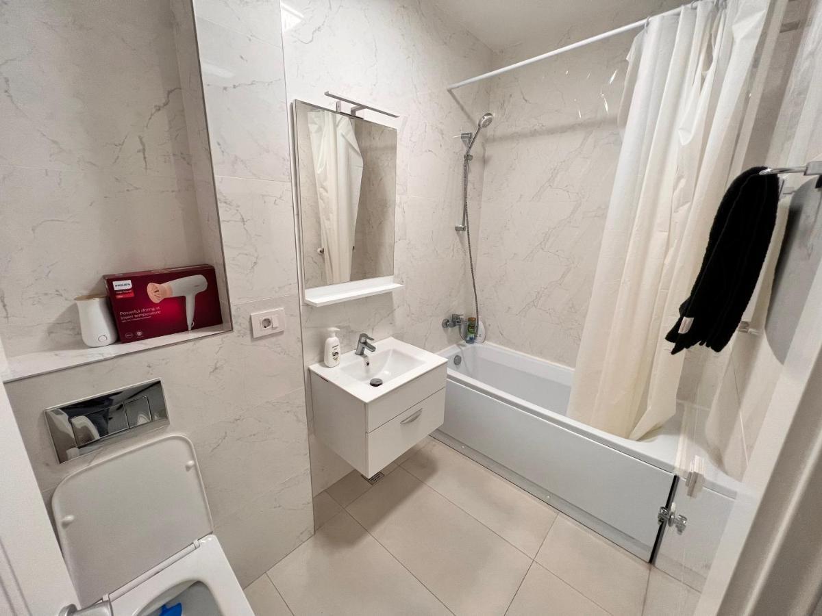 Central Metropolitan Bright 2 Яссы Экстерьер фото