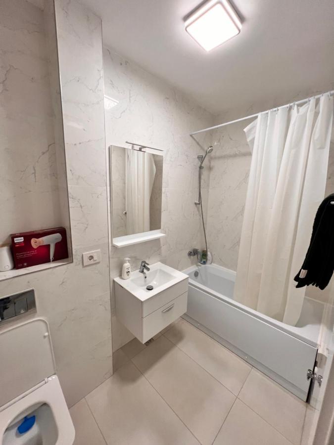 Central Metropolitan Bright 2 Яссы Экстерьер фото